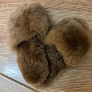 Fuzzy Fur Slippers Brown Cozy